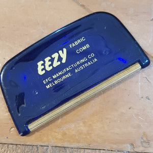 Eezy Fabric Comb