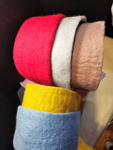 Load image into Gallery viewer, Felt Bowls