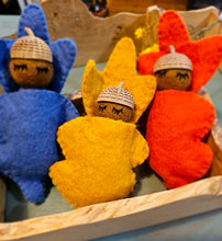 Load image into Gallery viewer, Acorn Babies