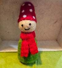 Load image into Gallery viewer, Dotty Gnome