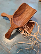Load image into Gallery viewer, Teak Bean Scoop