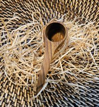 Load image into Gallery viewer, Spoons - Assorted small wooden