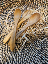 Load image into Gallery viewer, Spoons - Assorted small wooden