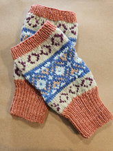 Load image into Gallery viewer, Short Fair Isle Mitts
