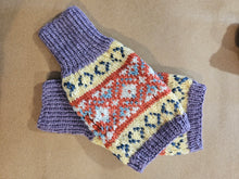 Load image into Gallery viewer, Short Fair Isle Mitts
