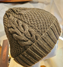 Load image into Gallery viewer, CABLE BEANIE