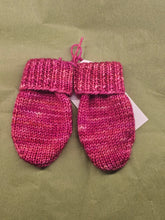 Load image into Gallery viewer, Wool Mittens (0-6months)