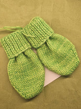 Load image into Gallery viewer, Wool Mittens (0-6months)