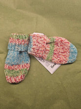 Load image into Gallery viewer, Wool Mittens (0-6months)