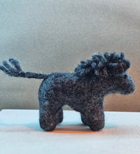Load image into Gallery viewer, FELTED HAND STITCHED FARM ANIMALS