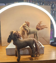 Load image into Gallery viewer, FELTED HAND STITCHED FARM ANIMALS