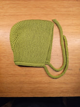 Load image into Gallery viewer, KNITTED BABY BONNET