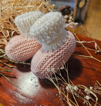Load image into Gallery viewer, Handmade Knitted Baby Booties
