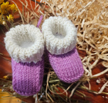 Load image into Gallery viewer, Handmade Knitted Baby Booties