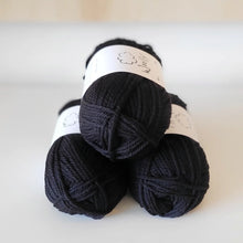 Load image into Gallery viewer, WOOLLY 8ply