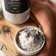 Load image into Gallery viewer, bath salts calm flower 350g