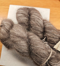 Load image into Gallery viewer, WOOLLY.D SILKY
