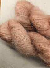 Load image into Gallery viewer, WOOLLY.D SILKY