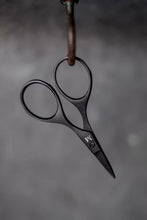 Load image into Gallery viewer, Merchant &amp; Mills Baby Bow Scissors