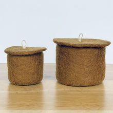 Load image into Gallery viewer, Felt Pot with lid